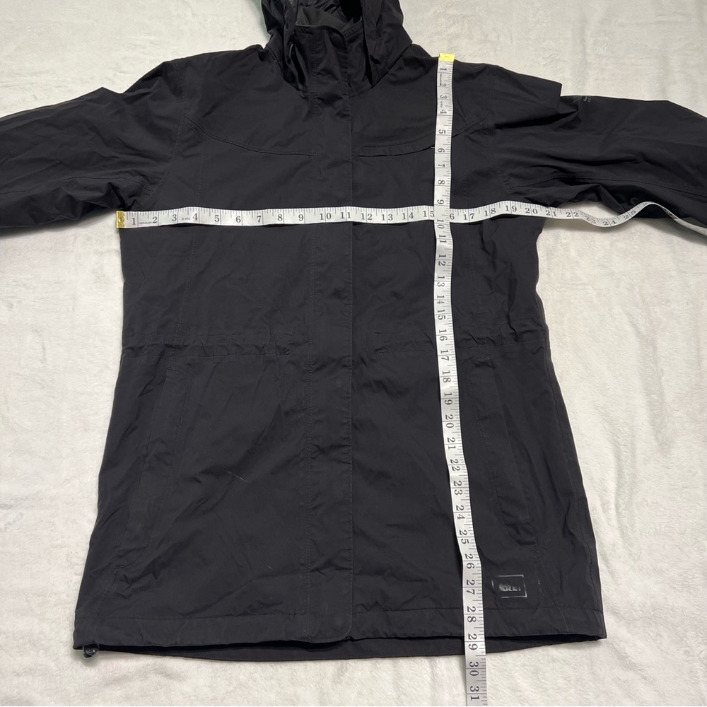 REI Belltown Women’s Rain Jacket Size Small - Picture 8 of 8